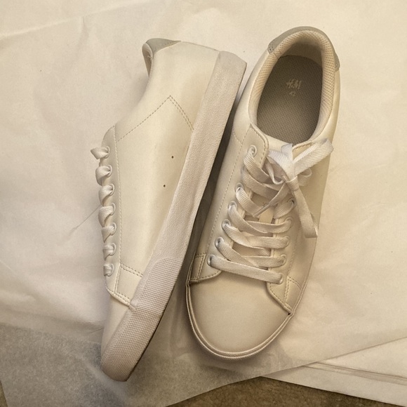 H & M White Sneakers - Picture 5 of 10